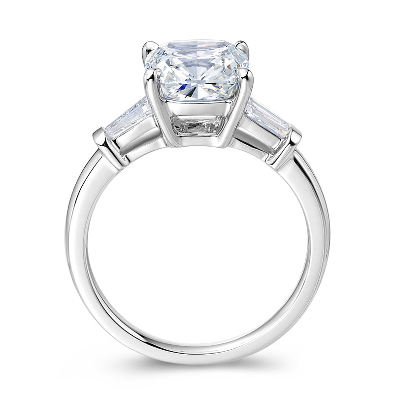 18K Gold/Platinum Tapered Baguette Cut Diamond Ring Setting