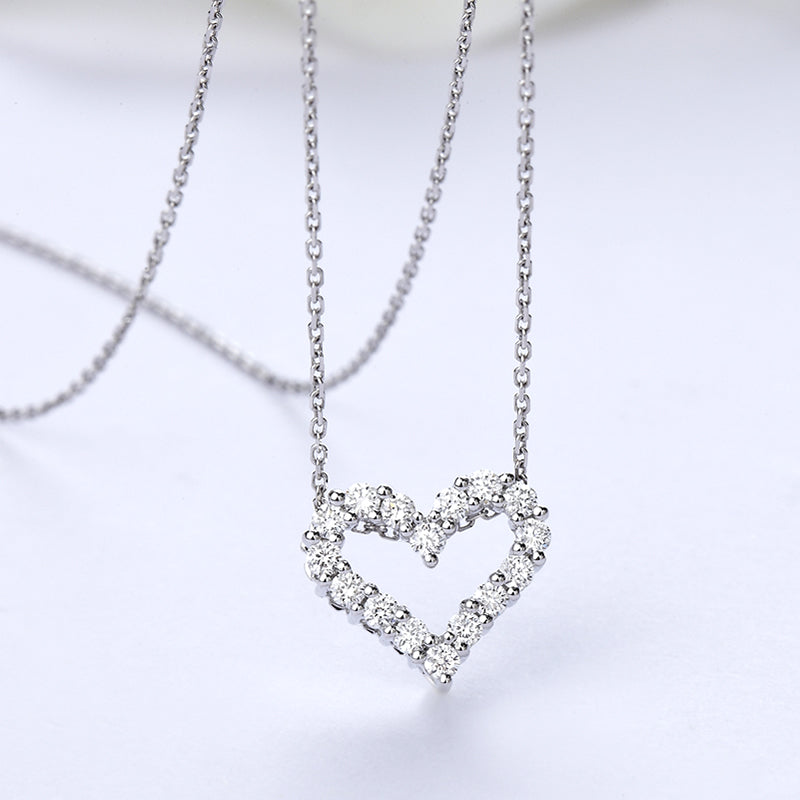 18K Gold Classic Heart Shaped Diamond Necklace