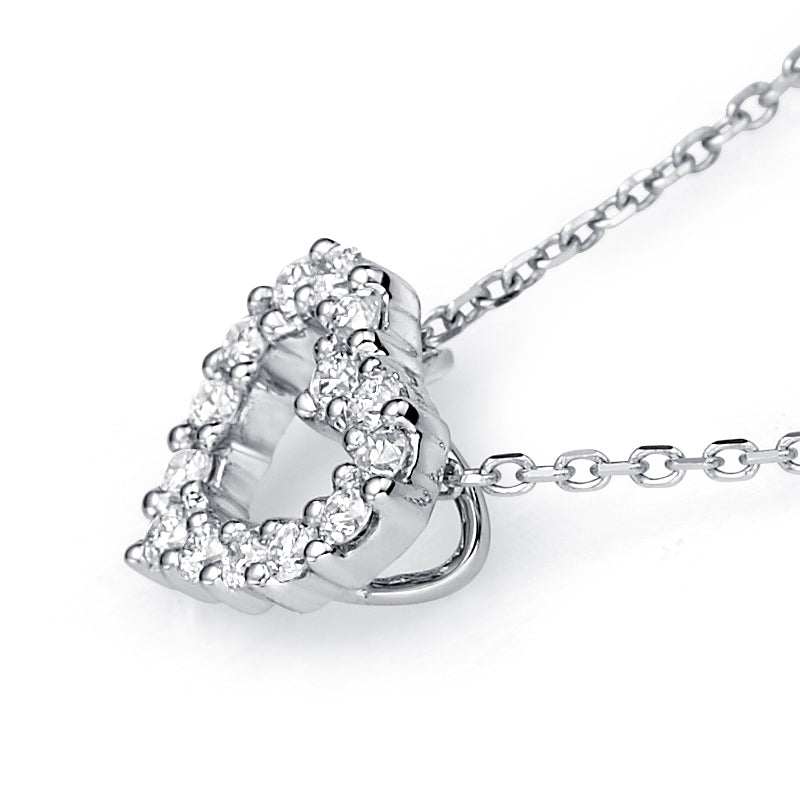 18K Gold Heart-Shaped Diamond Necklace